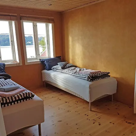 Villa House By The Sea *